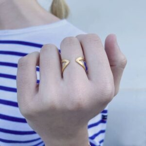 A Kind of Magic Ring Gold lady