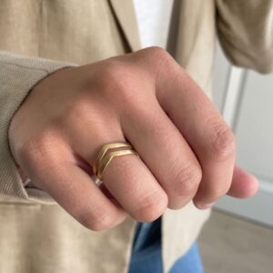 A kind of magic wonderwoman doble ring gold lady