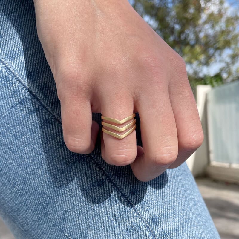 A-kind-of-magic-wonderwoman-triple-ring-gold-lady A kind of magic wonderwoman triple ring gold lady