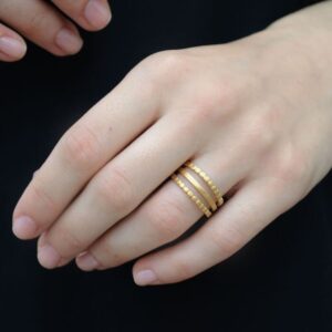 Camu Triple Ring Gold lady