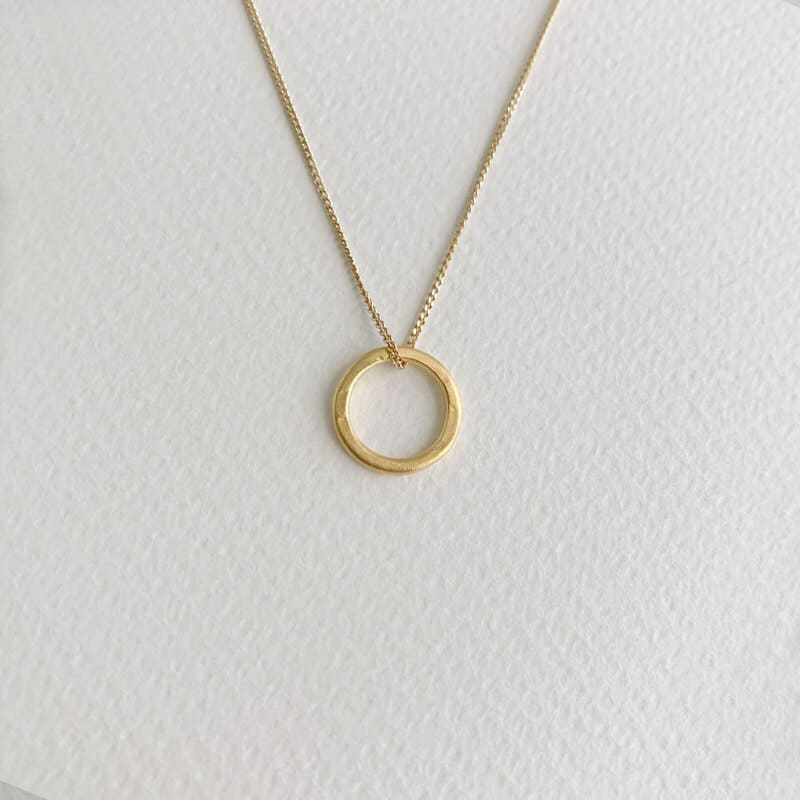Insieme-Circle-pendant-gold Insieme Circle pendant gold