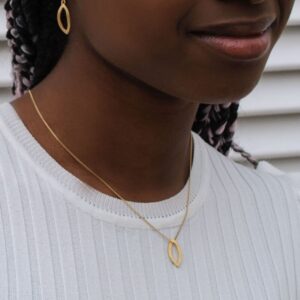 Maria Pendant Gold Lady