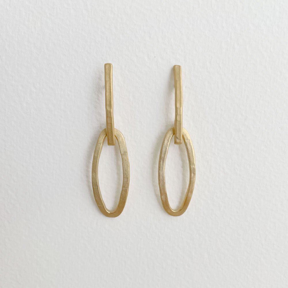 Marine-M-Pendant-Earrings-Gold