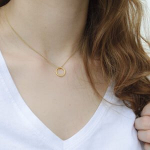 Nicola Pendant gold lady