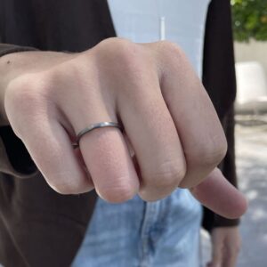 Sophie Simple Ring Ruthenium Lady