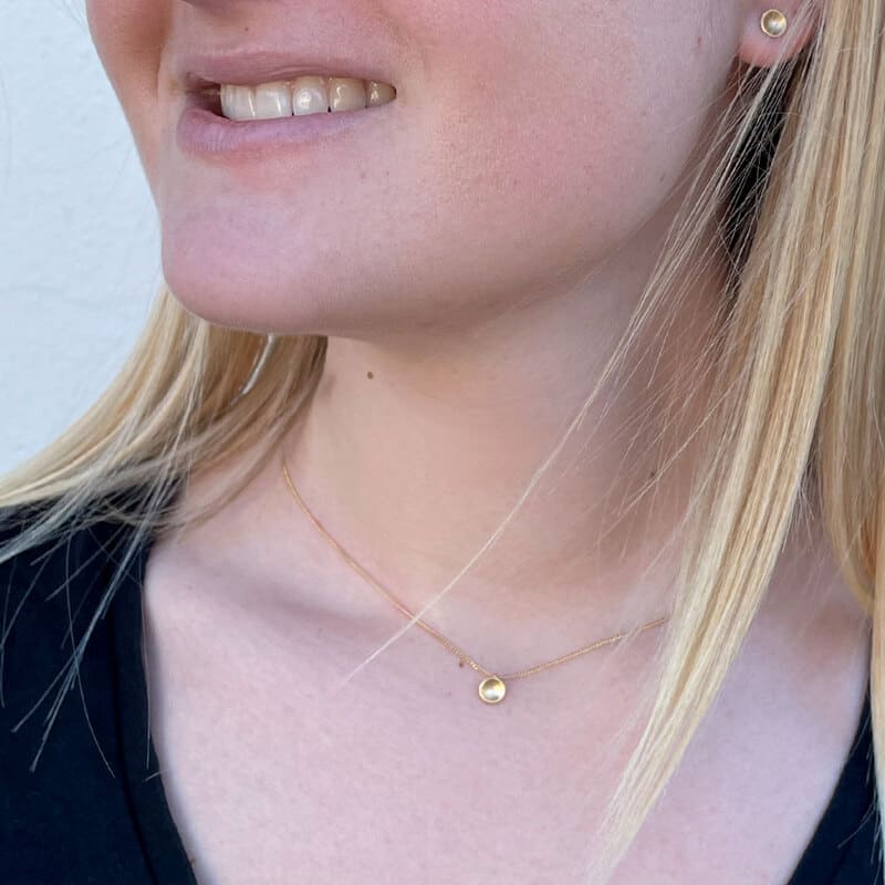 Tinny-Twin-Pendant-Gold-lady Tinny Twin Pendant Gold lady