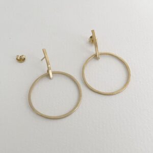 Twin Along L earrings gold