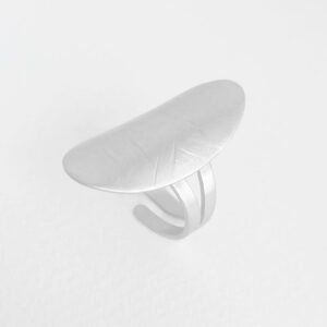 Anita Valiente silver ring