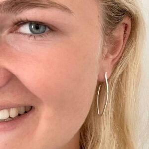 Marine Hoop M earrings silver lady