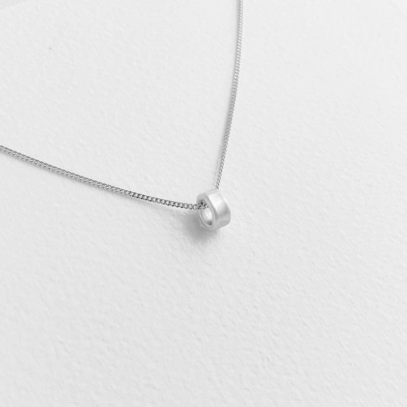 Bretagne-Xs-pendant-silver Bretagne Little Circle Necklace Silver
