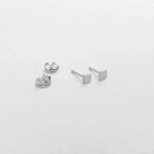 bretagne mini squared earrings silver