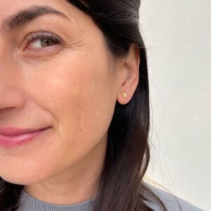 bretagne mini squared earrings gold