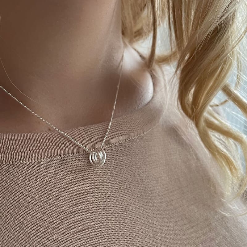 Gala-S-Silver-Pendant-Lady-Blog