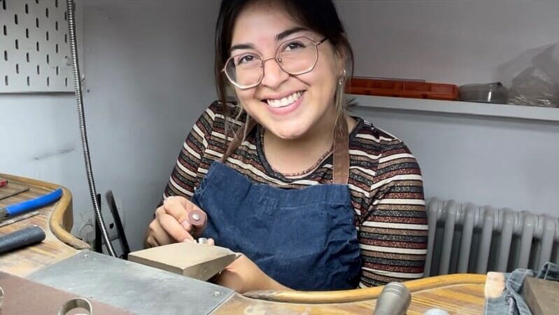 Fran Susi Cala working