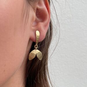 Vera Pendant Gold Earrings