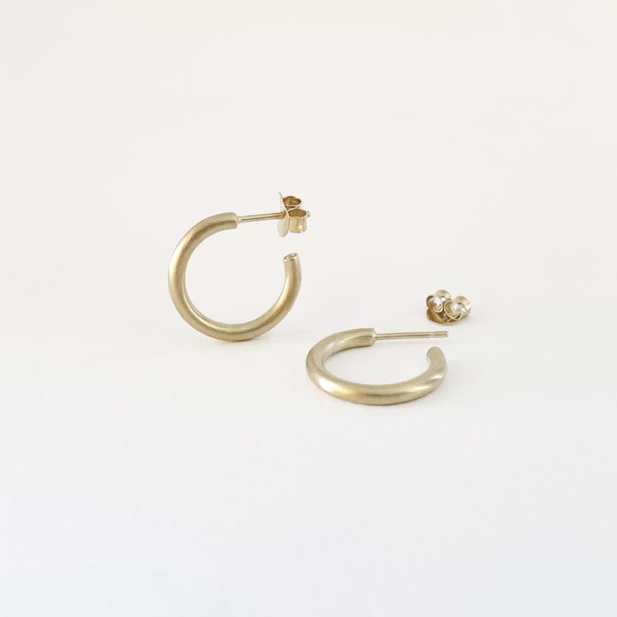 London M hoop earrings Gold London M hoop earrings Gold