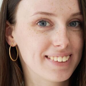 mir M earrings gold lady