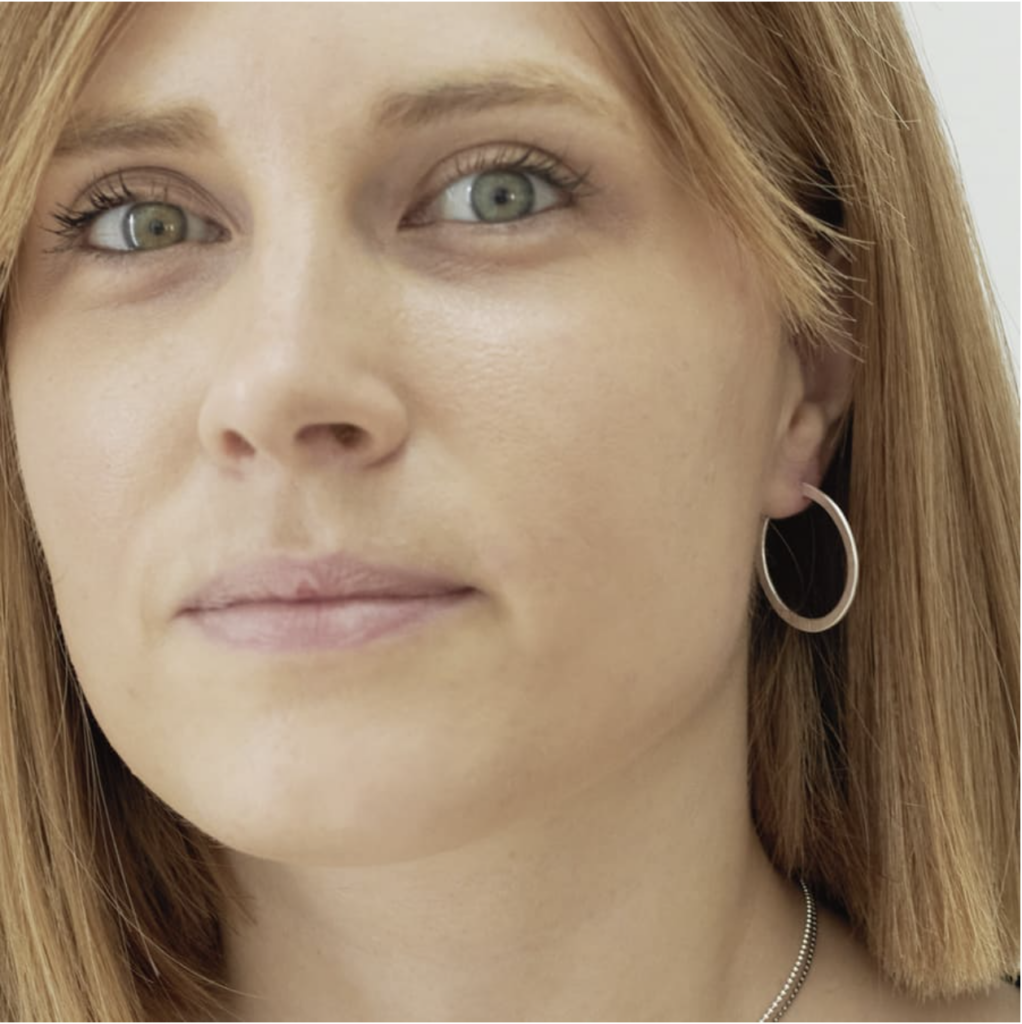 La Cala 'L' Hoop Earrings Silver