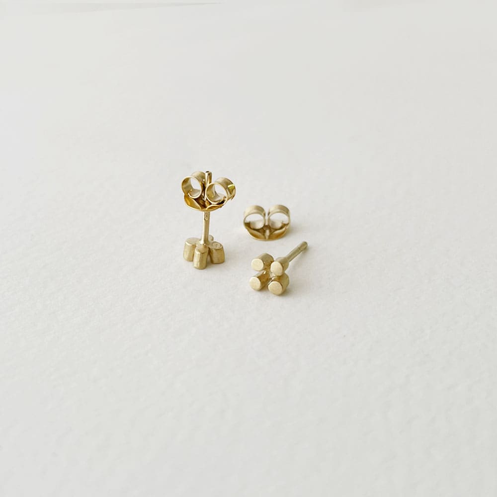 Solitaire Flat Earrings