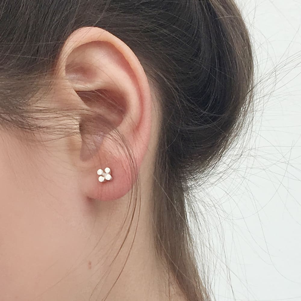 Solitaire Flat Earrings