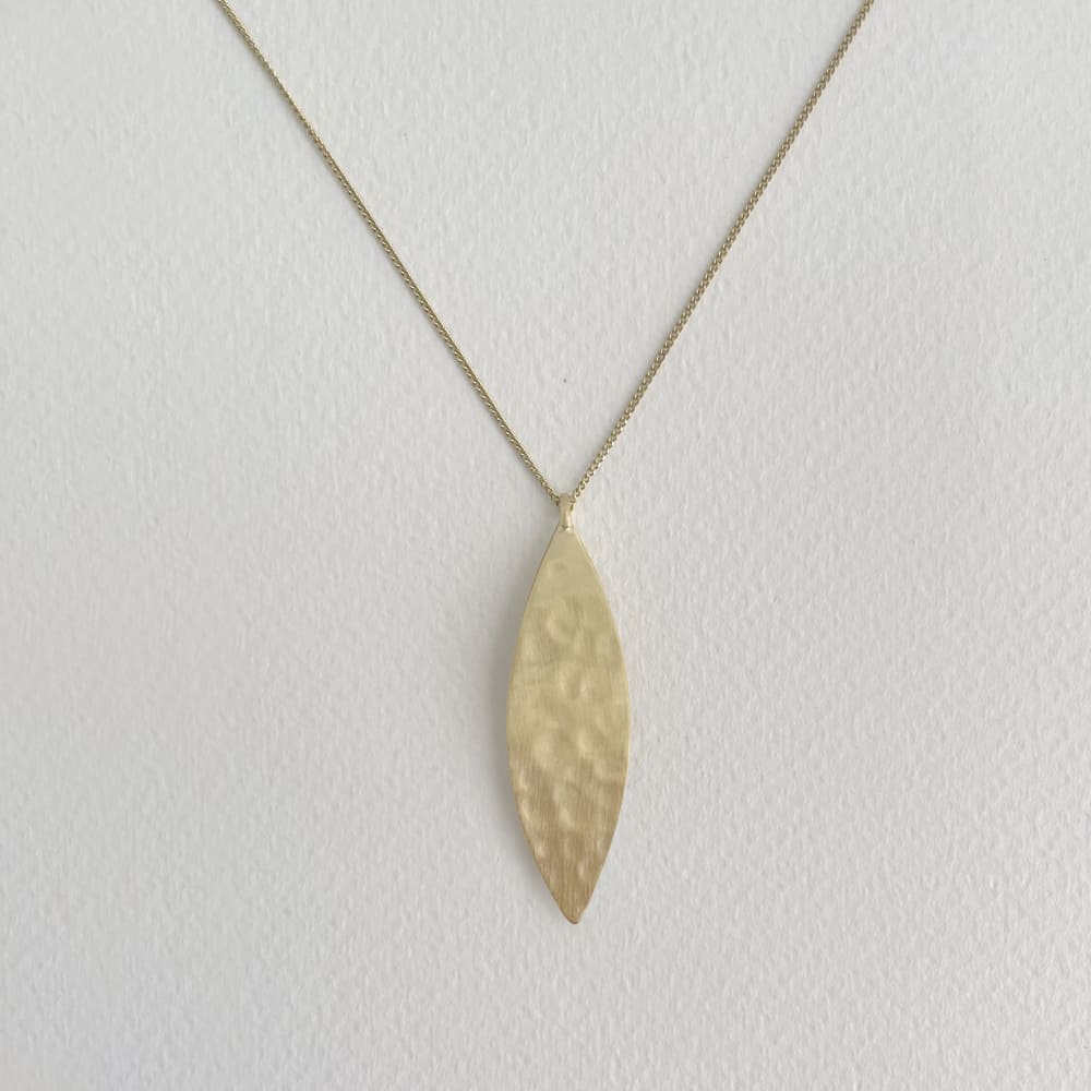 Miss Lemon L necklace gold